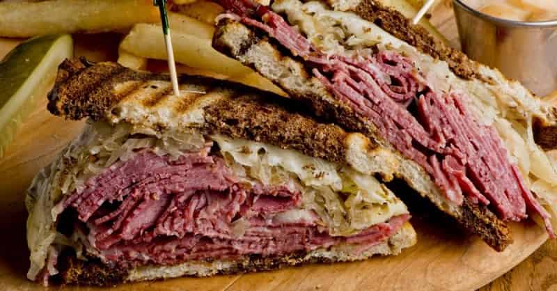 Pastrami vs Corned Beef